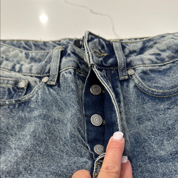 Tapered Fit Rigid Jeans - Picture 7 of 11